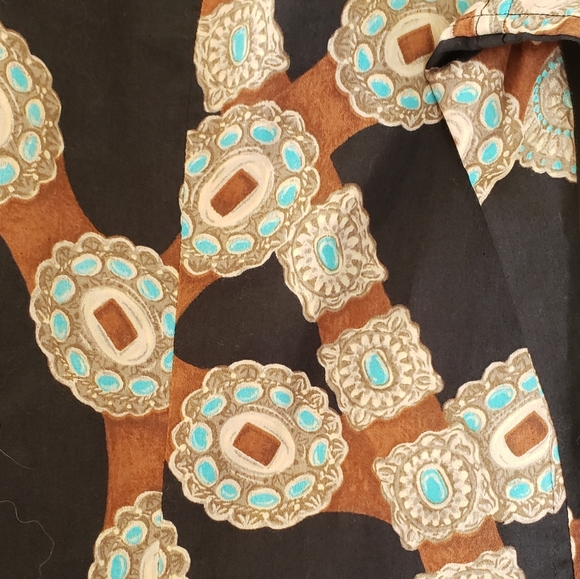 Lauren Ralph Lauren shirt with turquoise belt design - Picture 7 of 8